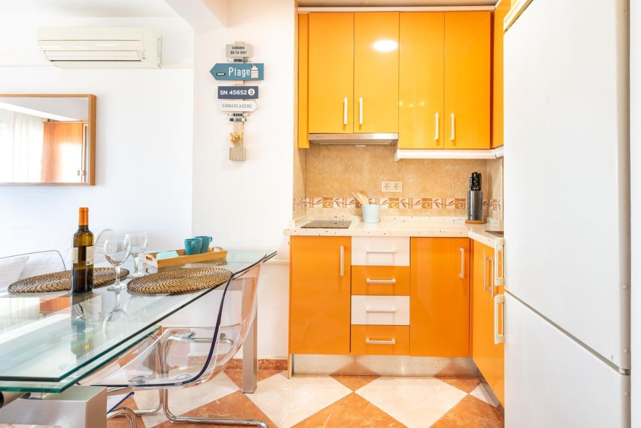 Sunny Seaside Apartment อาร์โรโย เดลา เมียล ภายนอก รูปภาพ