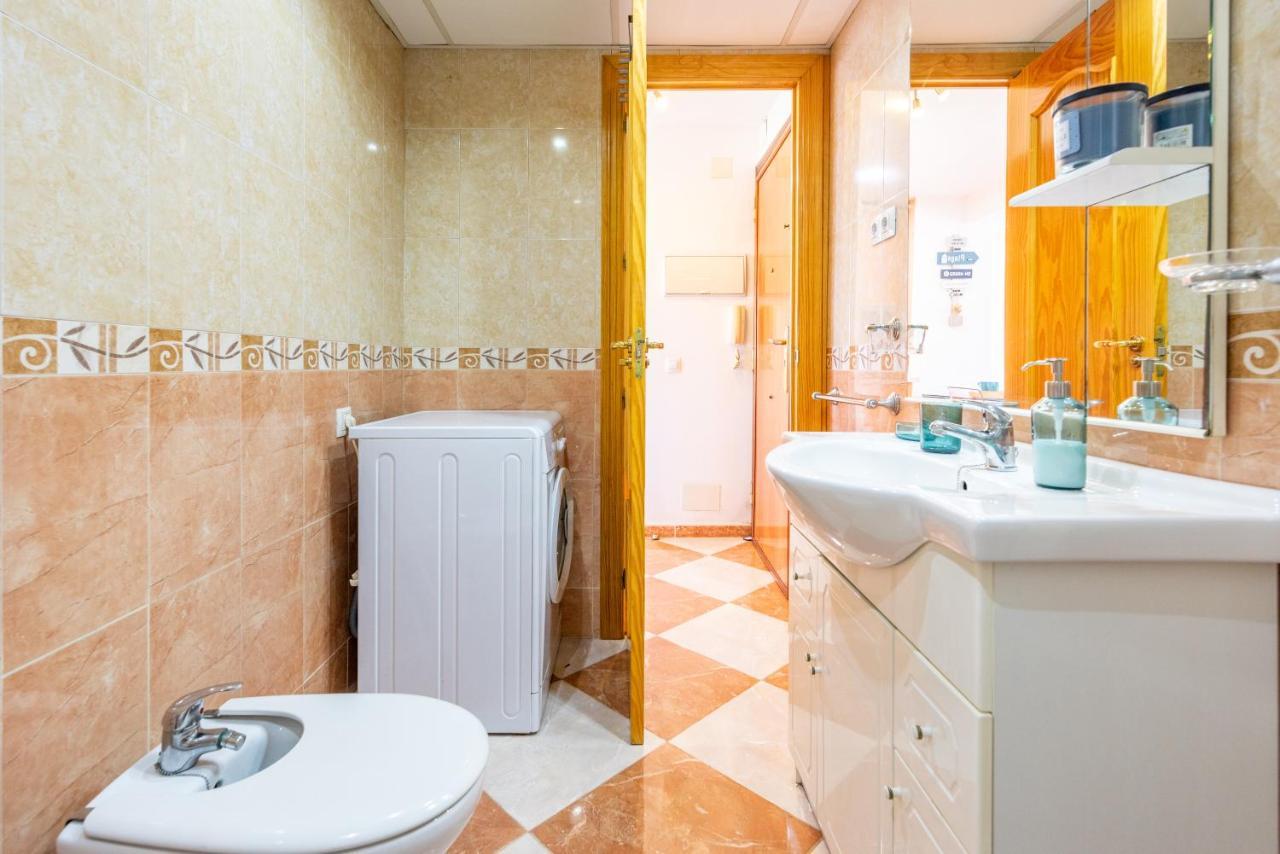 Sunny Seaside Apartment อาร์โรโย เดลา เมียล ภายนอก รูปภาพ