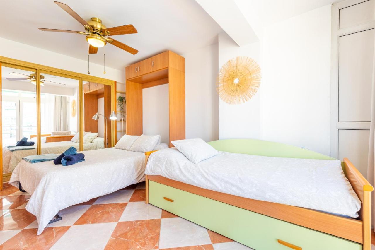 Sunny Seaside Apartment อาร์โรโย เดลา เมียล ภายนอก รูปภาพ